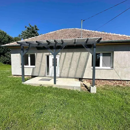 Ferienhaus 3 Bedroom Modern Balatonboglár