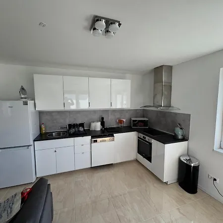 Ferienhaus 3 Bedroom Modern *